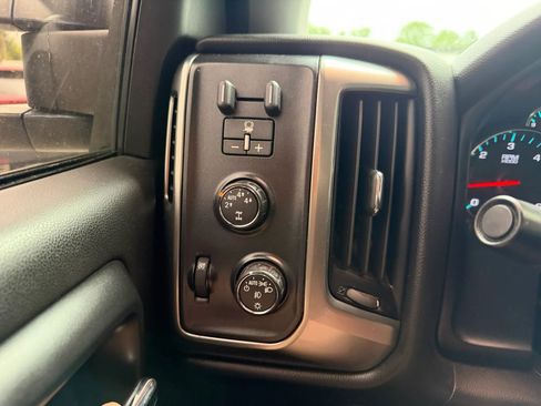 Used 2014 Chevrolet Silverado 1500 LT w/ LT Fleet Convenience Package image 9