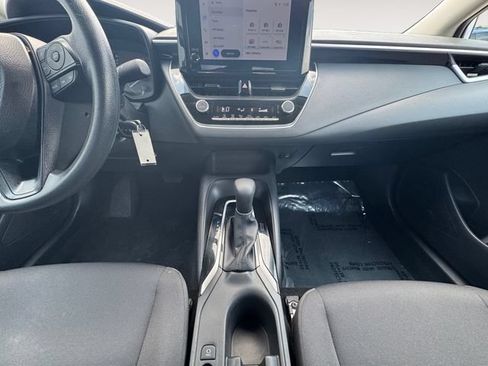 Used 2025 Toyota Corolla LE FWD image 11