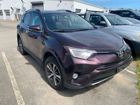 Used 2016 Toyota RAV4 XLE AWD/4WD image 2