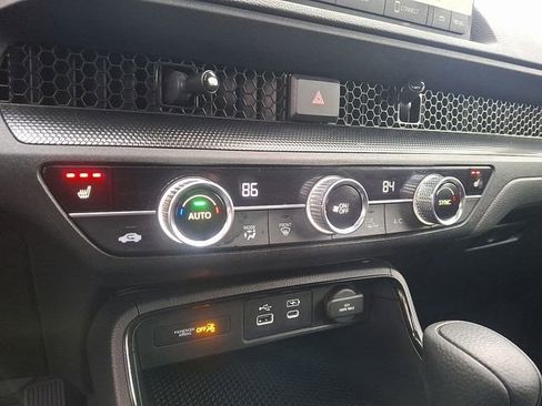Used 2024 Honda CR-V EX image 17