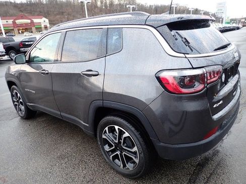 Certified 2022 Jeep Compass Limited image 3