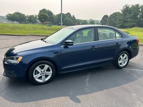 Used 2013 Volkswagen Jetta TDI FWD image 9