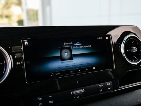 Used 2024 Mercedes-Benz Sprinter 3500 image 66