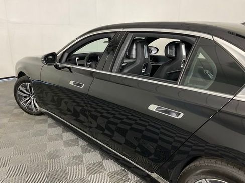 Used 2024 BMW i7 xDrive60 RWD image 37