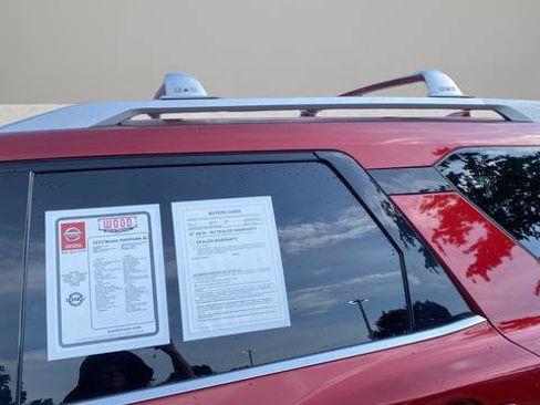 Used 2023 Nissan Pathfinder SL AWD/4WD image 47