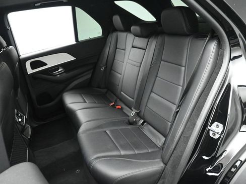 Used 2024 Mercedes-Benz GLE 450e 4MATIC image 19