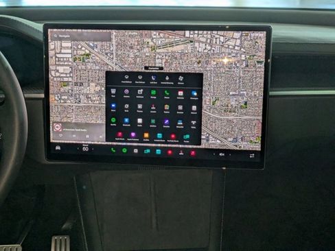 Used 2023 Tesla Model X Plaid image 17