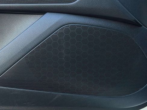 Used 2017 INFINITI Q60 2.0t w/ Moonroof Package image 45