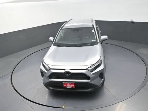 Used 2024 Toyota RAV4 XLE FWD image 23