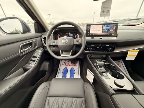 New 2026 Nissan Rogue Platinum w/ Tech Package image 22