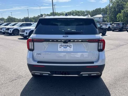 New 2026 Ford Explorer Active w/ Active Comfort Package AWD/4WD image 3