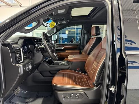 Used 2024 GMC Sierra 2500 Denali Ultimate AWD/4WD image 7