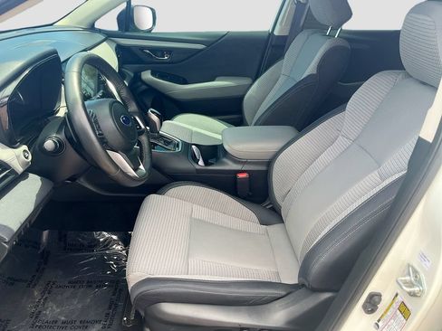 Used 2025 Subaru Outback Premium w/ Popular Package #1A AWD/4WD image 21