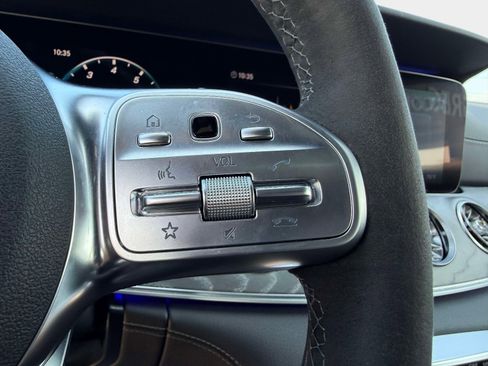 Used 2019 Mercedes-Benz AMG GT 63 image 59