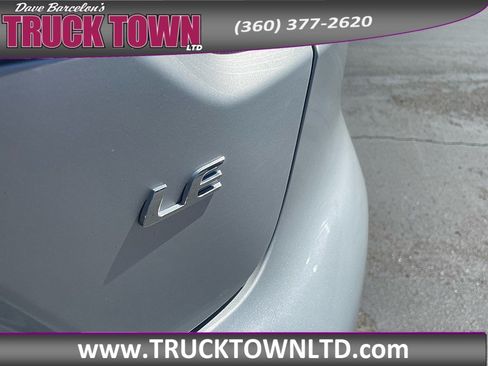 Used 2023 Toyota Corolla LE FWD image 39