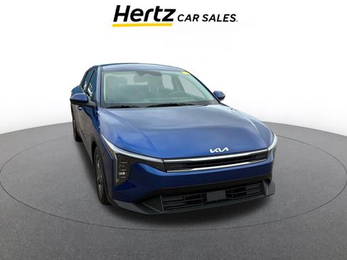 Used 2025 Kia K4 LXS image 1