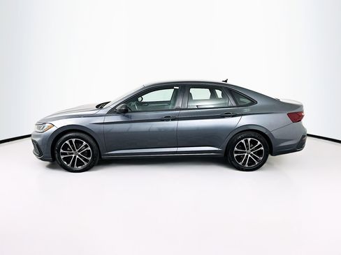 Used 2025 Volkswagen Jetta Sport FWD image 4