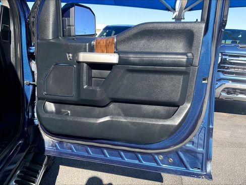 Used 2020 Ford F150 Lariat w/ FX4 Off-Road Package image 22