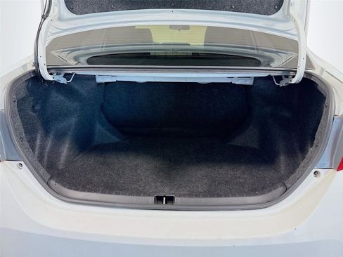 Used 2015 Toyota Corolla S image 16