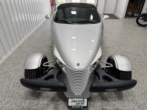 Used 2001 Chrysler Prowler image 20