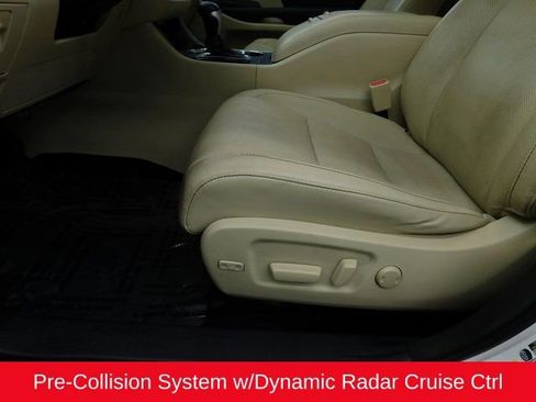 Used 2015 Toyota Highlander Limited image 21