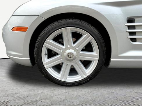 Used 2007 Chrysler Crossfire Limited RWD image 29