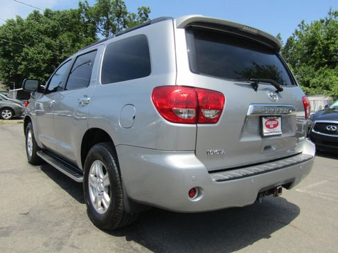 Used 2008 Toyota Sequoia Limited AWD/4WD image 5