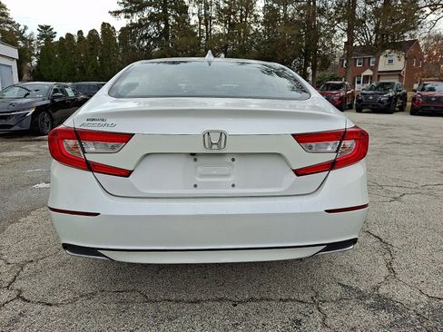 Used 2019 Honda Accord EX image 5