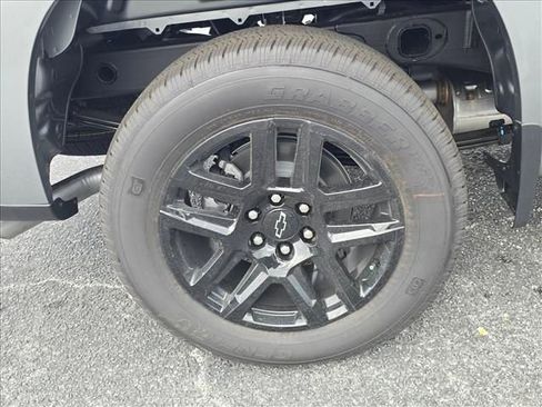 New 2026 Chevrolet Silverado 1500 Custom w/ LPO, Dark Essentials Package AWD/4WD image 33