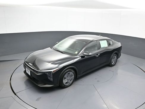 Used 2025 Kia K4 FWD image 33