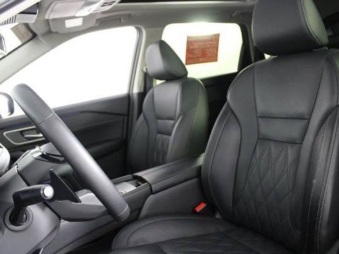 Certified 2025 Nissan Rogue Platinum FWD image 20