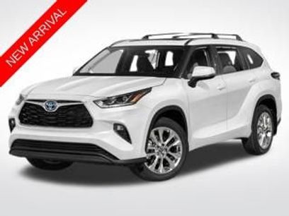 Used 2023 Toyota Highlander Limited