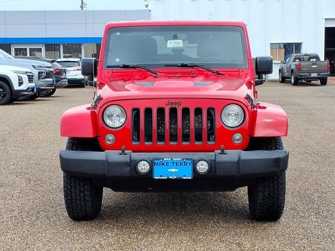 Used 2015 Jeep Wrangler Unlimited Sahara image 7