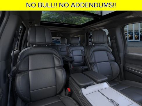 New 2025 Lincoln Navigator Reserve w/ Jet Appearance Package image 11
