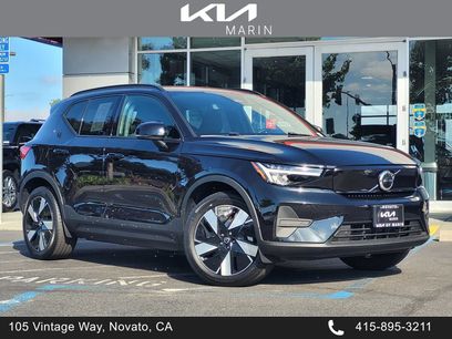 Used 2025 Volvo EX40 Core w/ Climate Package