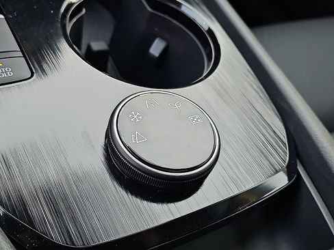 New 2026 Nissan Rogue SV image 15