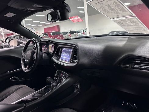 Used 2017 Dodge Challenger SXT w/ Blacktop Package image 27