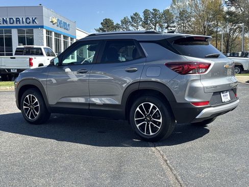 Used 2026 Chevrolet TrailBlazer LT w/ Convenience Package image 8