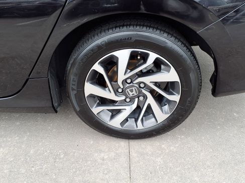 Used 2017 Honda Civic EX image 26