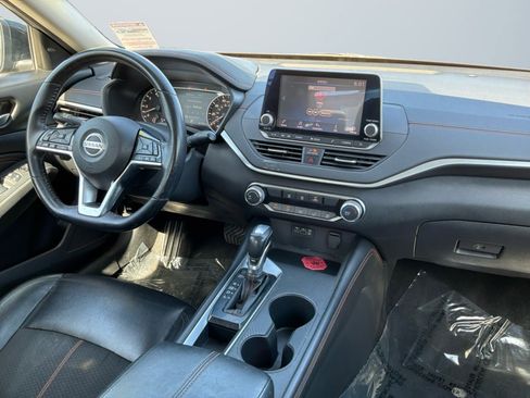 Used 2020 Nissan Altima 2.5 SR FWD image 15