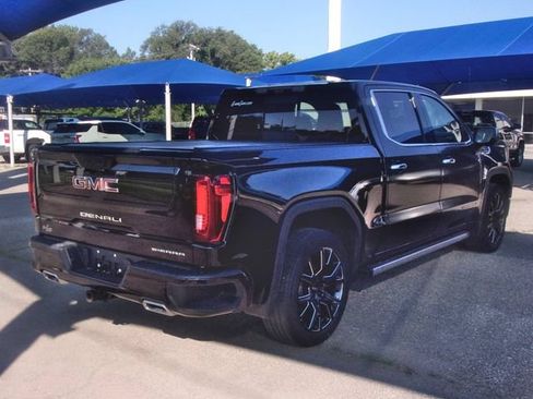 Used 2022 GMC Sierra 1500 Denali w/ Denali Reserve Package AWD/4WD image 7