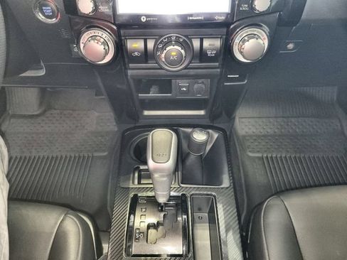 Used 2023 Toyota 4Runner TRD Off-Road Premium w/ Off Road Premium Plus Package AWD/4WD image 19