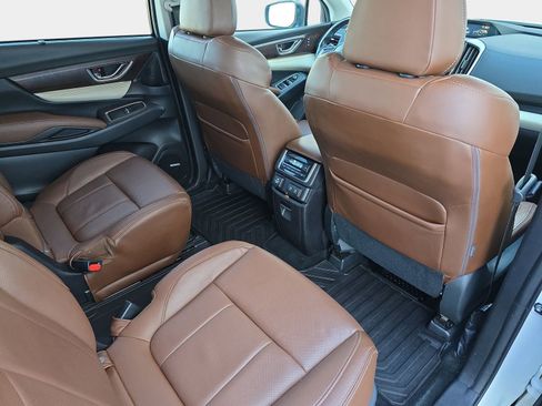 Used 2019 Subaru Ascent Touring w/ Popular Package #2 image 13