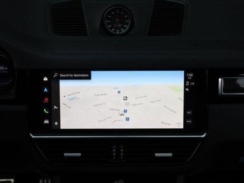 Used 2023 Porsche Cayenne Turbo AWD/4WD image 40