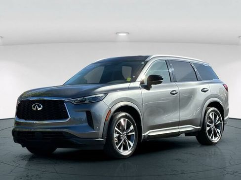 Used 2023 INFINITI QX60 Luxe w/ Cargo Package FWD image 2