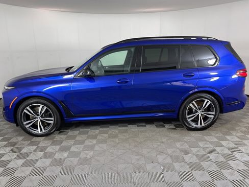 Used 2025 BMW X7 M60i w/ Climate Comfort Package image 12