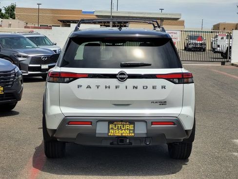 New 2026 Nissan Pathfinder Platinum w/ Cargo Package AWD/4WD image 6