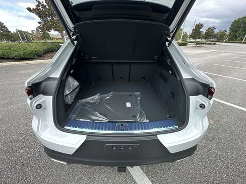 New 2025 Porsche Cayenne Coupe image 19