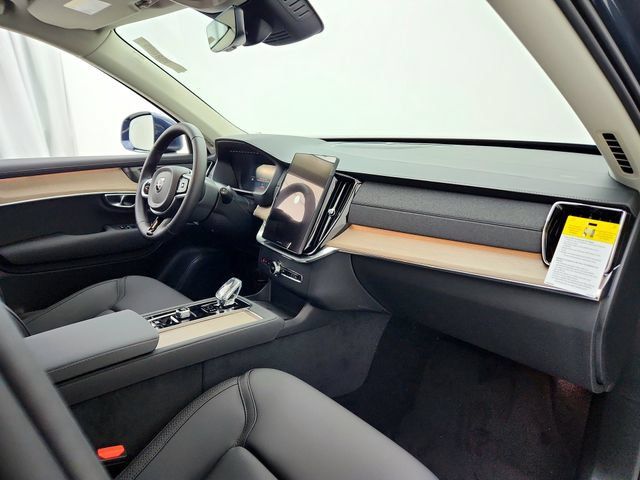 New 2026 Volvo XC90 B6 Plus w/ Protection Package AWD/4WD image 13