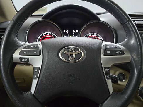 Used 2013 Toyota Highlander Limited AWD/4WD image 27